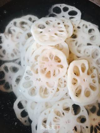 酸辣藕片的做法步骤：3