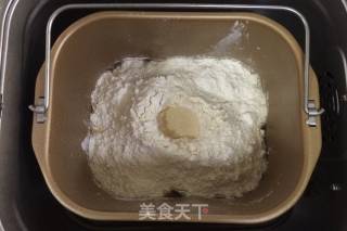 红糖肉桂面包卷的做法步骤：1