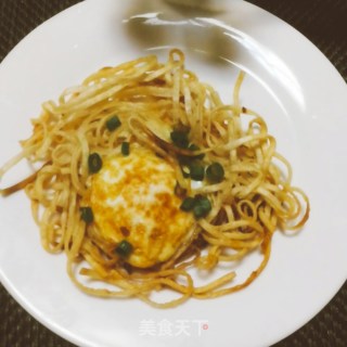 鸟巢煎蛋的做法步骤：7
