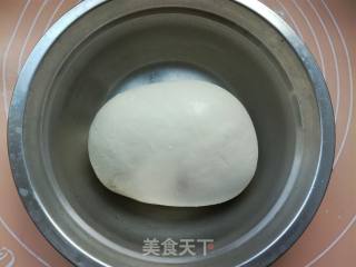 荸荠肉蒸饺的做法步骤：1