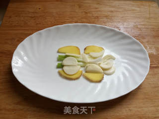 清蒸鳊鱼的做法步骤：3