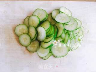 日本料理之章鱼足黄瓜清爽低卡沙拉的做法步骤：3