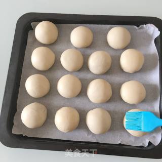 蛋黄酥的做法步骤：16