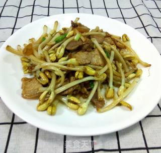 花生芽炒肉的做法步骤：7