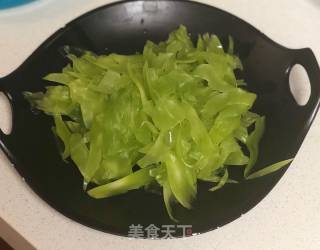 清炒莴笋的做法步骤：3