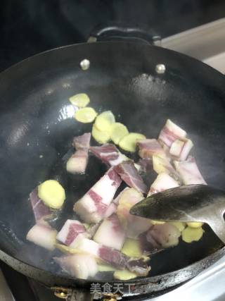 腊肉烧黄鳝的做法步骤：5