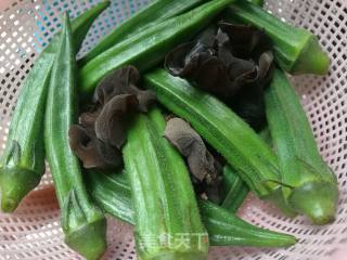 秋葵肉片的做法步骤：1