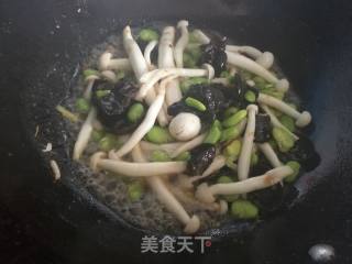 豆米灵菇肉丝的做法步骤：9