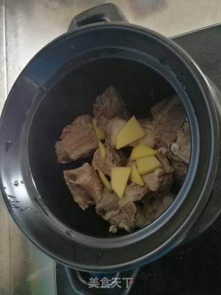 排骨山药汤的做法步骤：3