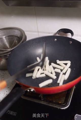 年糕烧排骨的做法步骤：1
