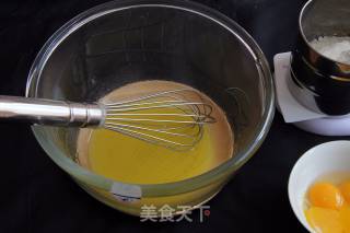戚风蛋糕6寸的做法步骤：1