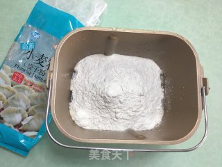 猪肉圆白菜馅馅饼的做法步骤：1
