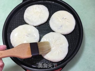 猪肉圆白菜馅馅饼的做法步骤：17