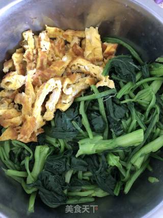 菠菜鸡蛋的做法步骤：3