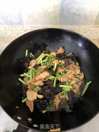 蒜苔烩鸡片的做法步骤：4
