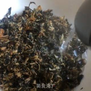梅菜鸡爪的做法步骤：3