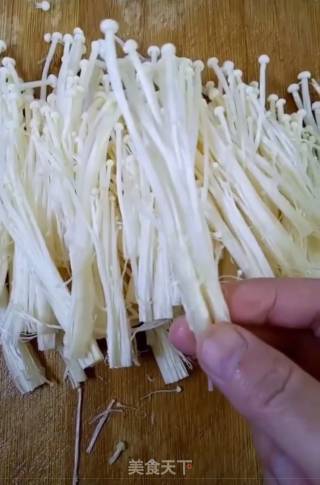 凉拌金针菇的做法步骤：2