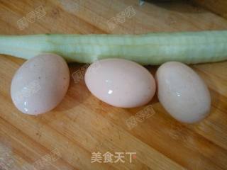 黄瓜炒鸡蛋的做法步骤：1