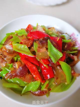 青椒炒腊肉的做法步骤：11