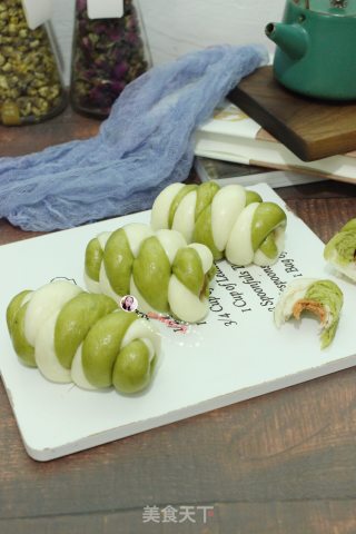 双色麻花火腿馒头卷的做法步骤：13