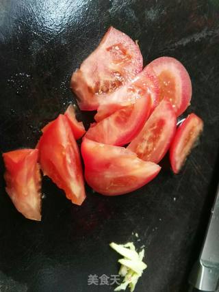 番茄鸡蛋肉丝面的做法步骤：1
