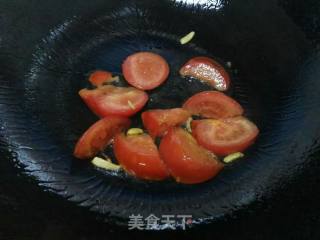 番茄鸡蛋肉丝面的做法步骤：2