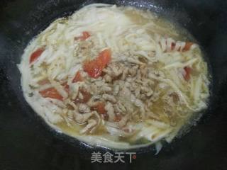 番茄鸡蛋肉丝面的做法步骤：8