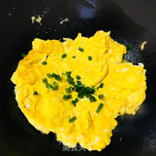 木耳炒蛋的做法步骤：4