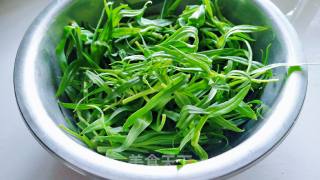面条菜鸡蛋饼的做法步骤：1