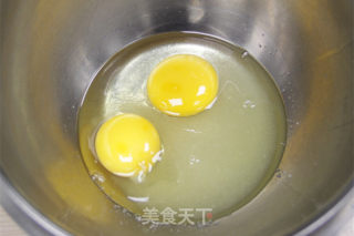 颜值爆棚的草莓蛋糕的做法步骤：1