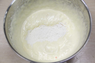 颜值爆棚的草莓蛋糕的做法步骤：2