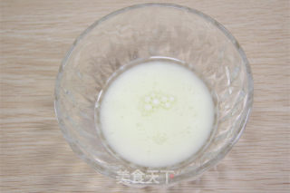 颜值爆棚的草莓蛋糕的做法步骤：3