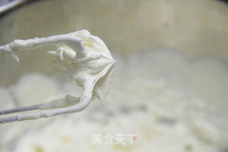 颜值爆棚的草莓蛋糕的做法步骤：11