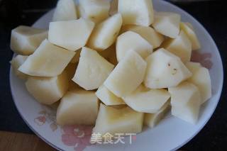 土豆炖牛腩的做法步骤：3