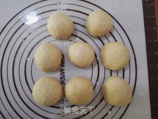 褐麦豆沙餐包的做法步骤：10