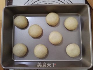 褐麦豆沙餐包的做法步骤：14