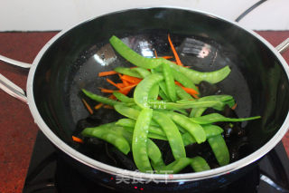 荷兰豆炒木耳的做法步骤：7