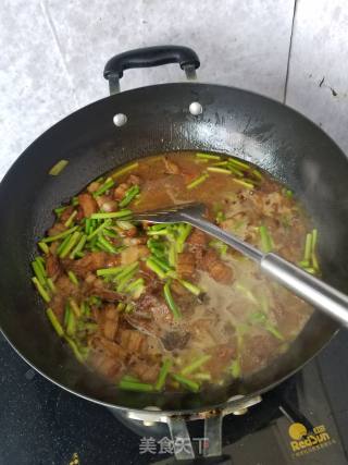 “蒸菜”蒜苔肉卤面的做法步骤：7