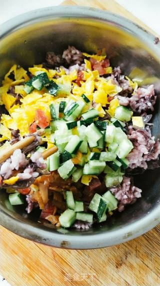 笑嘻嘻小李的饭饭饭团呢的做法步骤：3