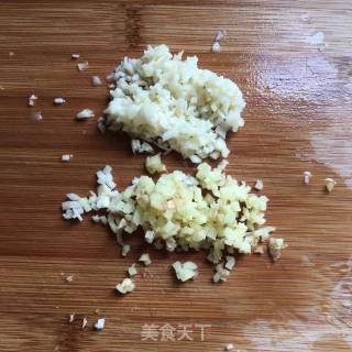 香菇烧腐竹的做法步骤：4