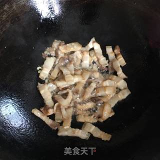香菇烧腐竹的做法步骤：5