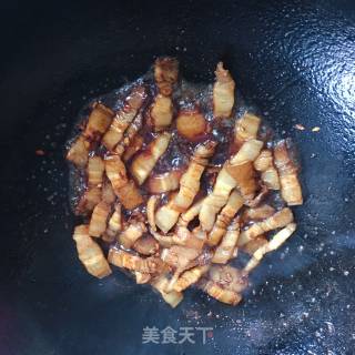 香菇烧腐竹的做法步骤：6