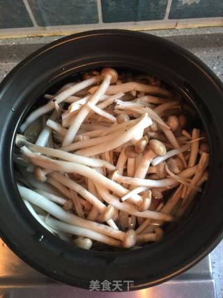 补水润燥排湿气补身竹林鸡汤的做法步骤：4
