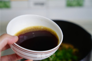 香菇酱汁拌面的做法步骤：5