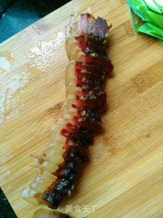 蒜苗炒腊肉的做法步骤：1