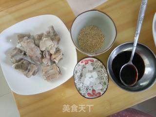 糖醋排骨的做法步骤：3
