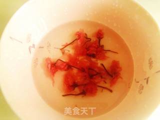 樱花果冻的做法步骤：1