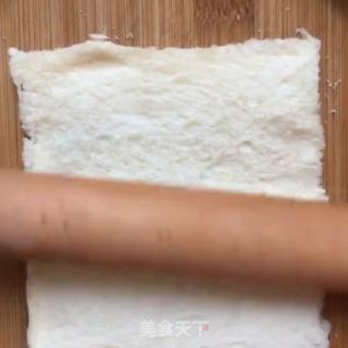肉松鸡蛋卷的做法步骤：3