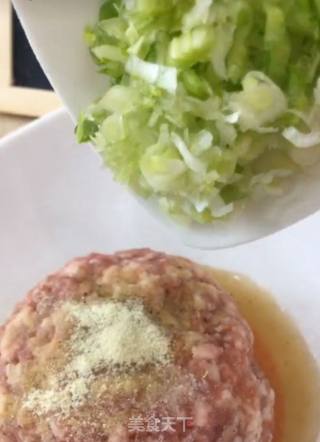 鹌鹑肉丸的做法步骤：2