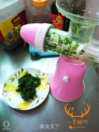 菠菜馒头的做法步骤：1